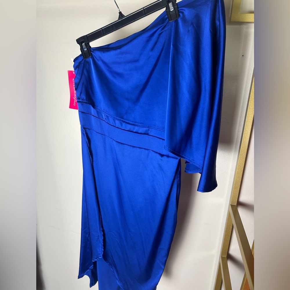 Blue dress